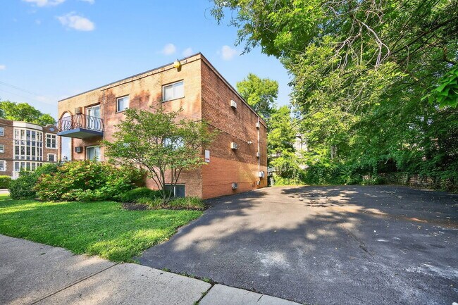 Building Photo - 3505 Telford St