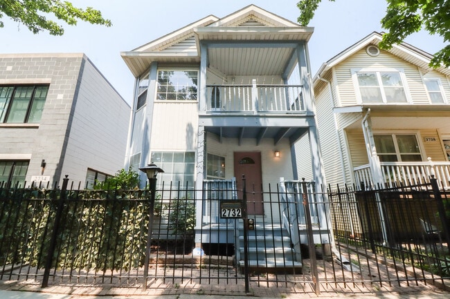 Primary Photo - 2732 W Washington Blvd