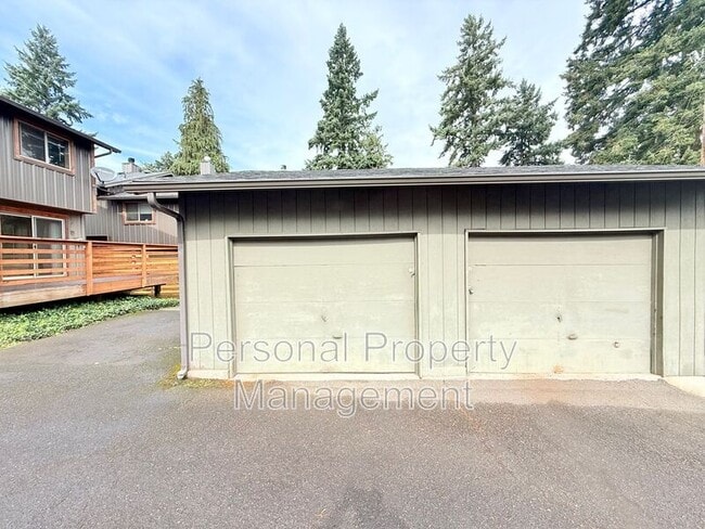 Building Photo - 3919 H St