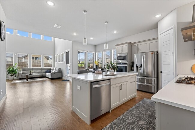 Building Photo - 853 Calusa Dr
