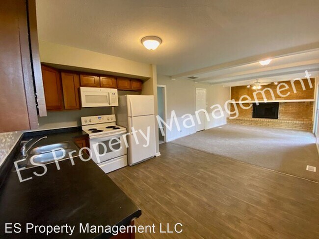 Building Photo - 4 br, 2 bath House - 2701 Morning Star Dr.