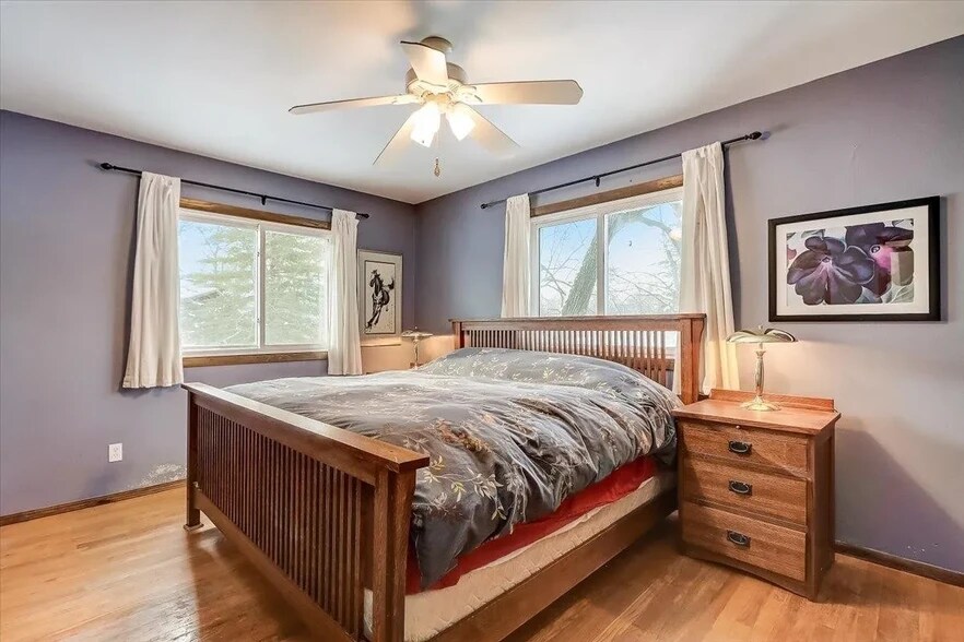 Building Photo - 4906 Academy Dr