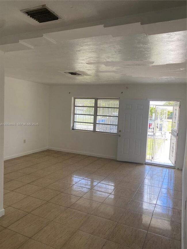 Building Photo - 14315 NW 12th Ave