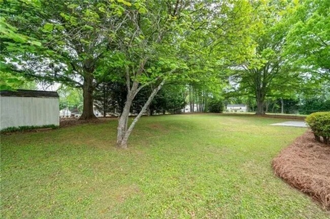 Building Photo - Charming 3BR House in Woodstock