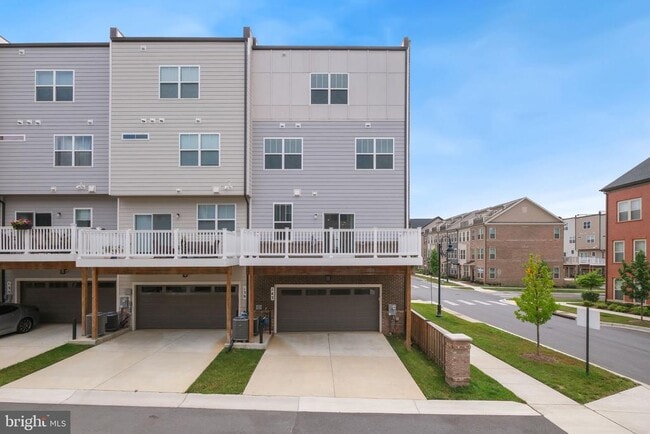 Building Photo - 143 Rubens Dr