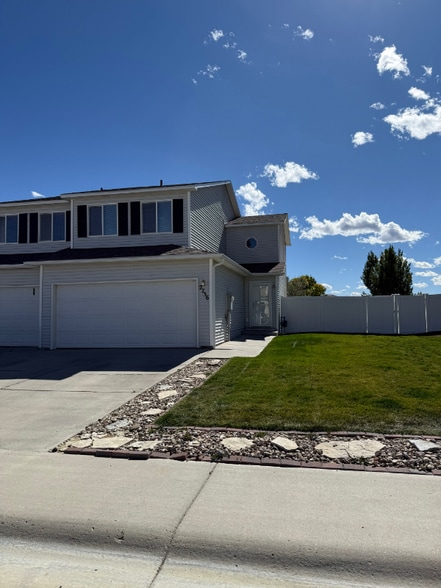 Primary Photo - 2736 Koven Dr