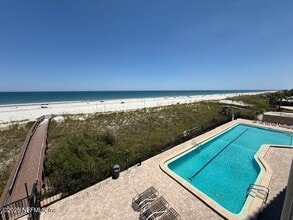 Building Photo - 1301 1st St S