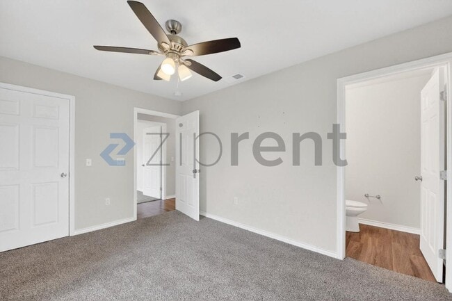 Building Photo - 317 Jones St