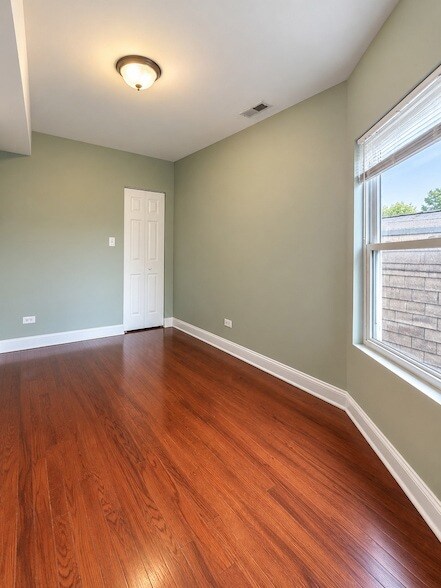 Building Photo - 4852 W Rice St