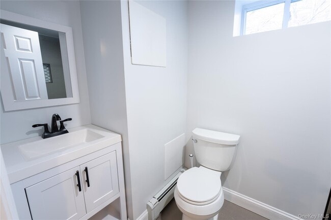 Building Photo - 275 Longvue Terrace