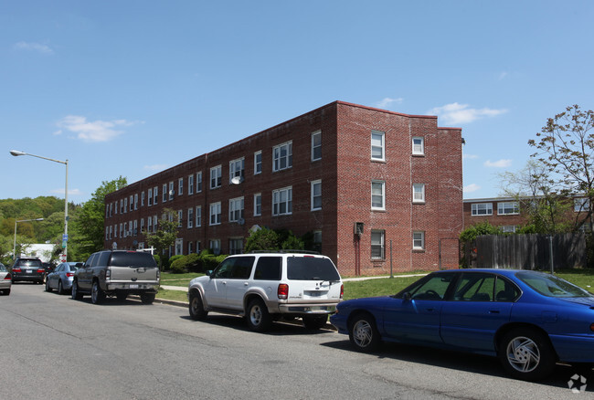 Building Photo - 1101-1113 19th St NE