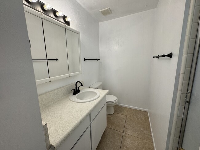 Building Photo - 4917 N 73rd St