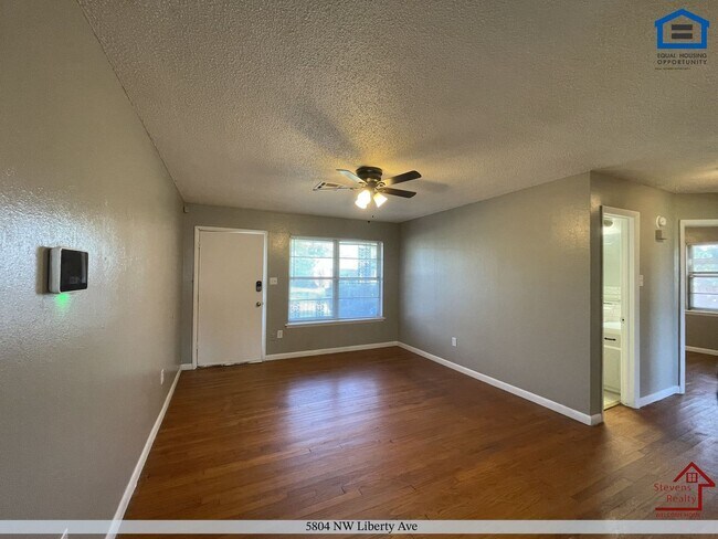 Building Photo - 5804 NW Liberty Ave