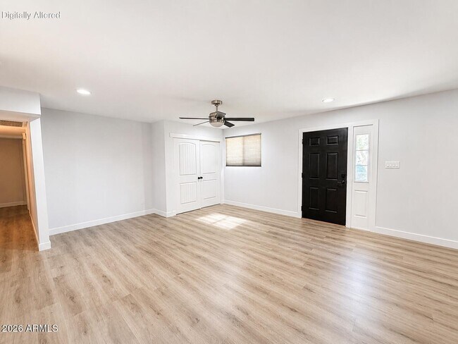 Building Photo - 2355 E Alameda Dr