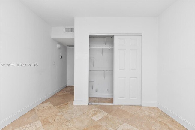 Building Photo - 5700 Collins Ave