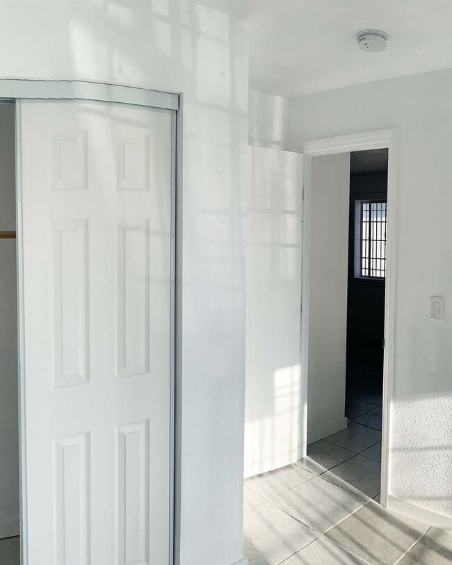 Building Photo - 9618 Evers Ave