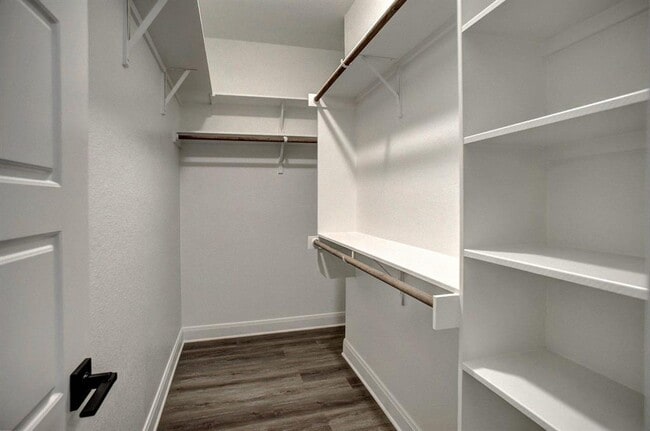Building Photo - 121 S Kanaio Dr