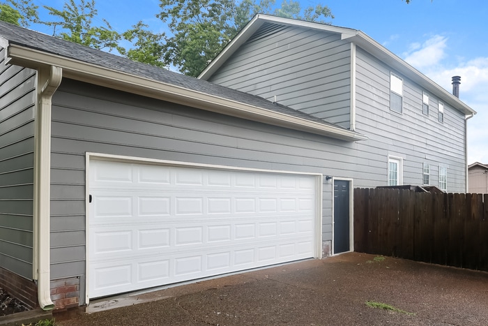 Building Photo - 3233 Autumn Dr