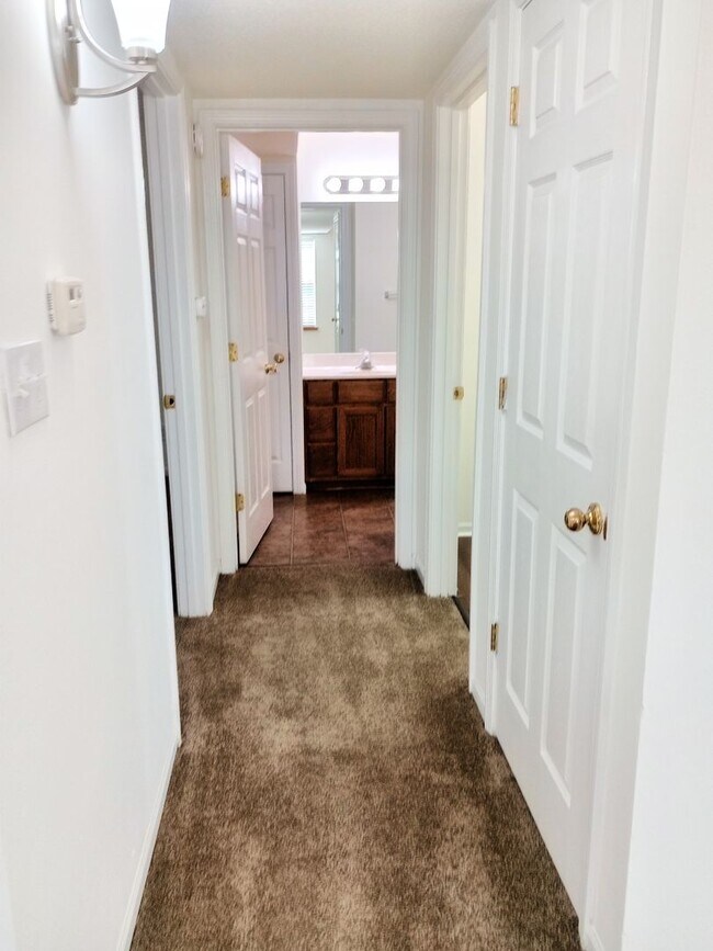 Building Photo - 1720-1722-1722 Juniper Dr