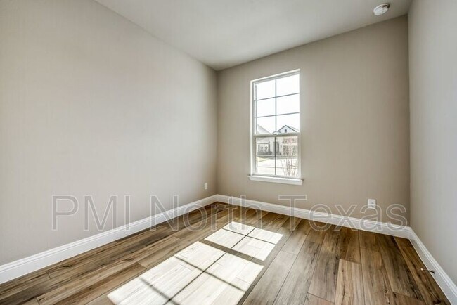 Building Photo - 2116 Covey Ct