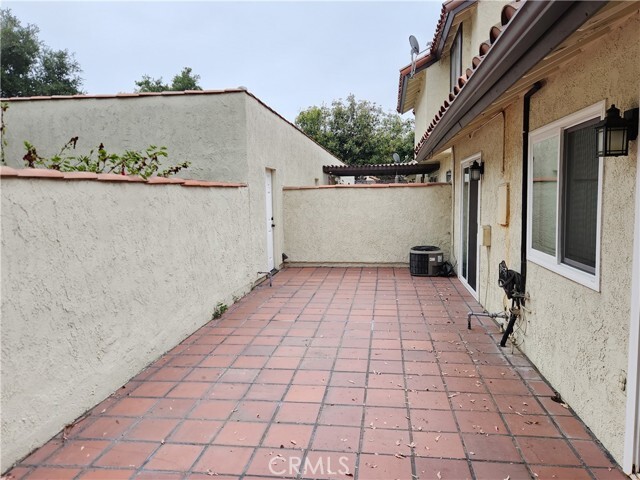 Building Photo - 218 San Luis Rey Dr