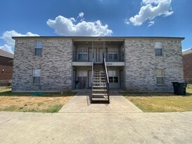 Building Photo - 3402 Cantabrian Dr