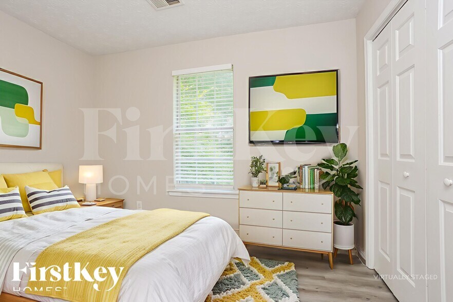 Building Photo - 252 Pine Valley Dr