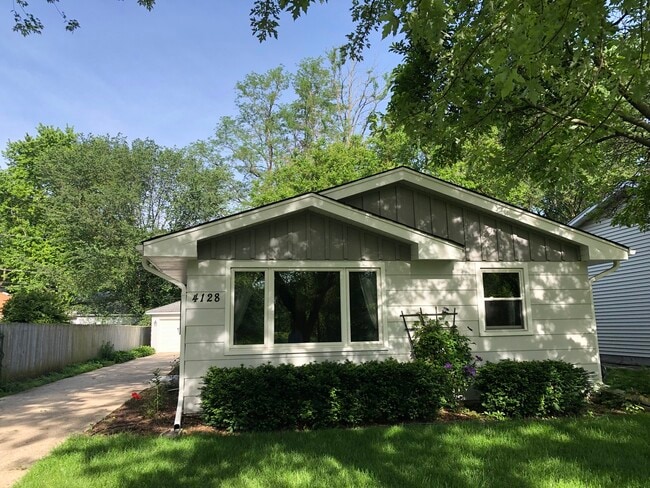 Primary Photo - 4128 Elm St