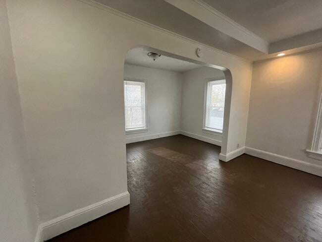 Building Photo - Archway