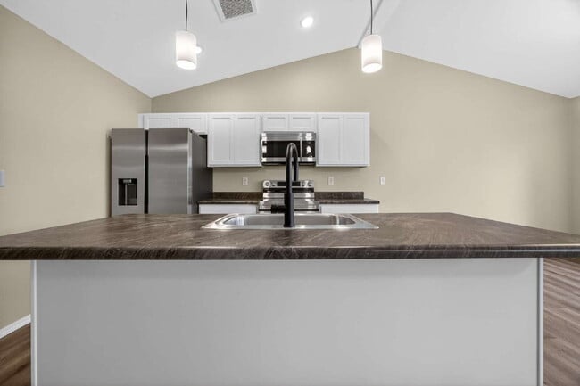 Building Photo - BRAND-NEW 4BR/2BA Duplex/Patio home with Garage - Available Now near Hollister, Schools