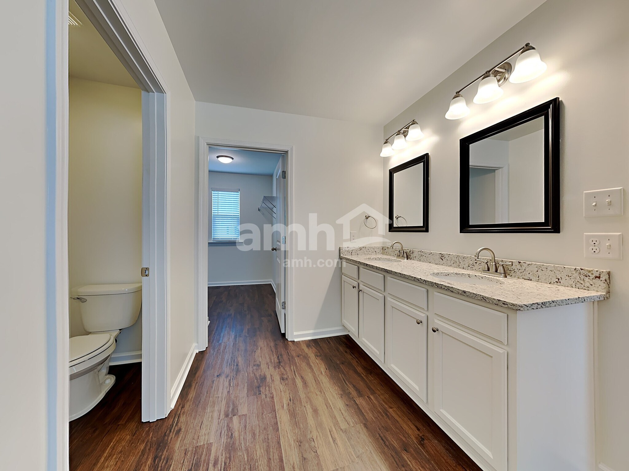 Building Photo - 7 Gardenia Dr