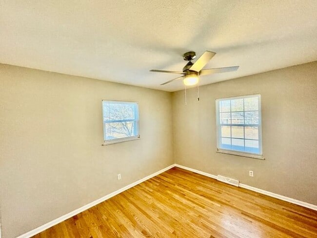 Building Photo - Great rental in South Huntsville near Redstone Arsenal Gate 1