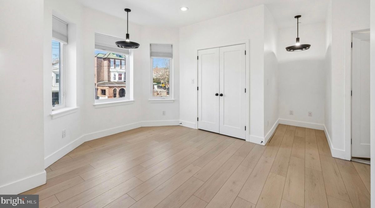 Building Photo - 633 N 64th St