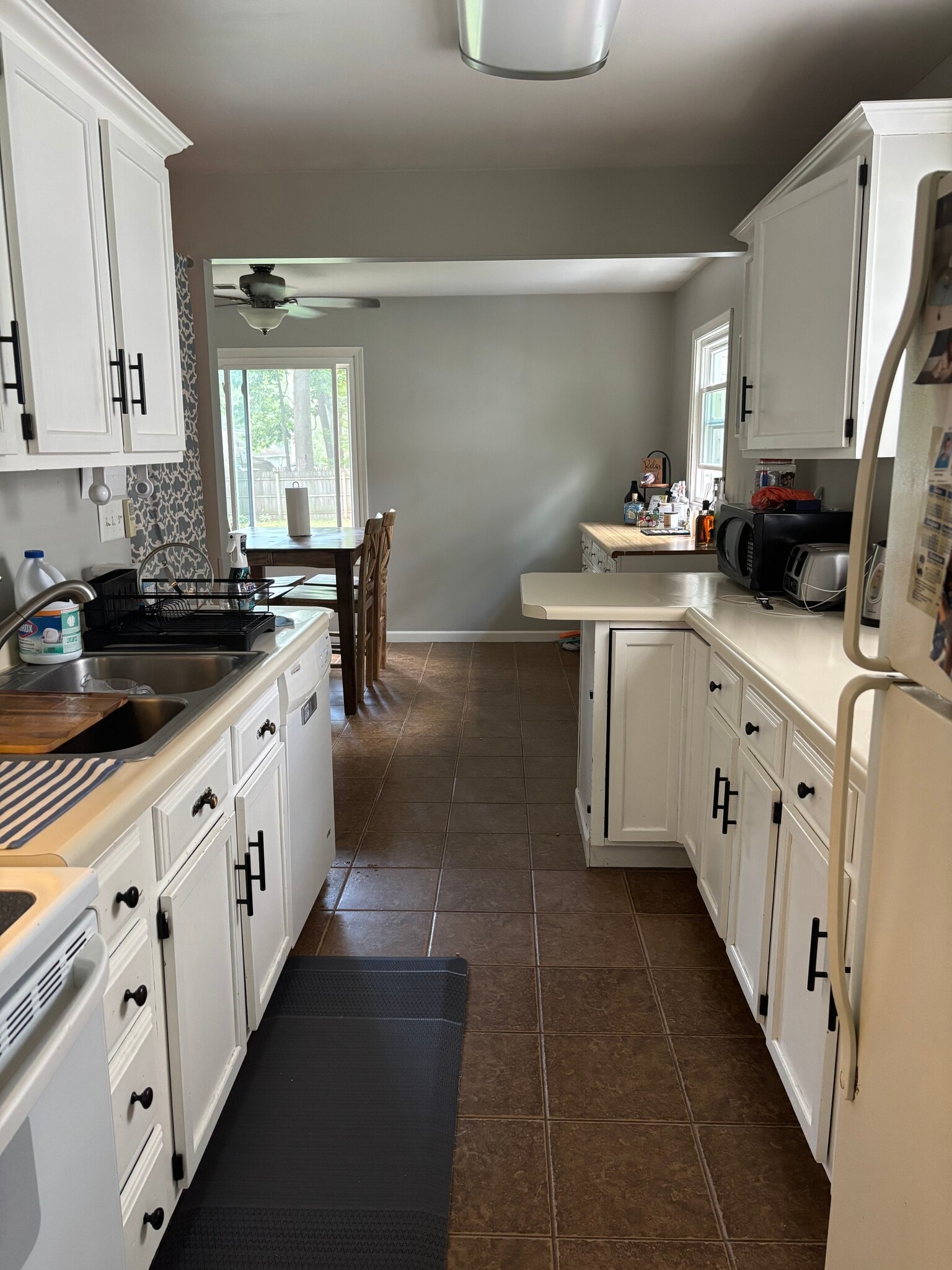 Kitchen - 2309 Hazel Ave