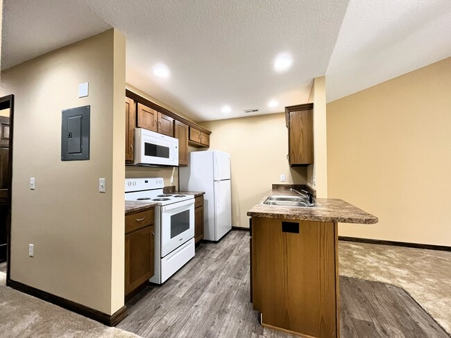 Building Photo - Reckeweg Senior Community