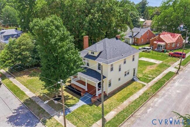 Building Photo - 1802 Varina Ave