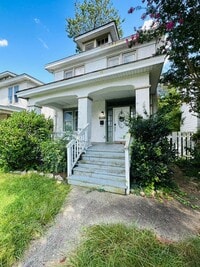 Building Photo - Beautifully Renovated 3bdrm/2.5bth Home Located in Richmond's North-side w/Balcony!
