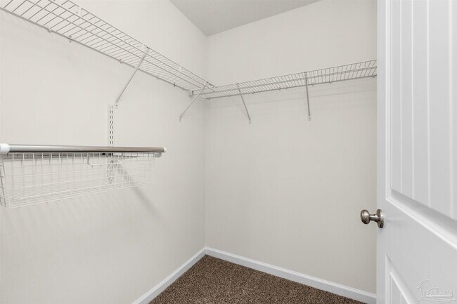 Building Photo - 5864 Magnolia Bend Blvd