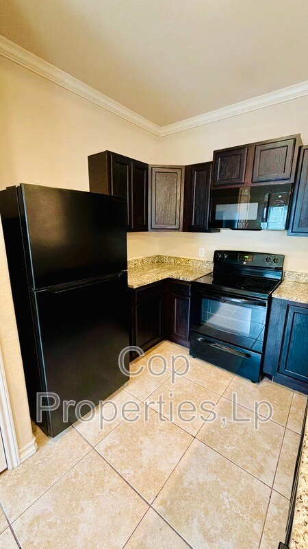 Building Photo - 7108 Micayla Cv