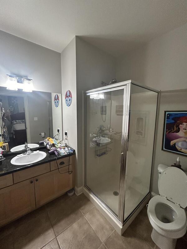 Building Photo - 30 N Wildflower Dr