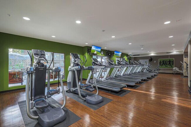 Building Photo - 5450 E Deer Valley Dr