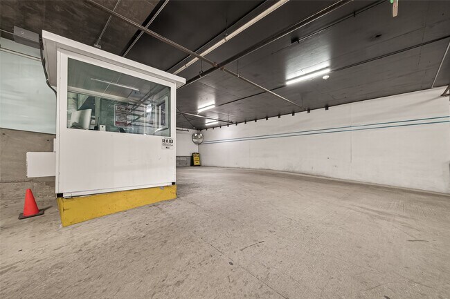 Building Photo - 4521 San Felipe St