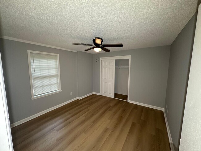 Building Photo - 64 Nebo Dr