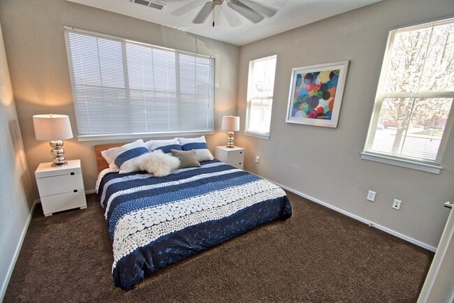 Building Photo - Find Your Perfect Fit At Terra Vida!