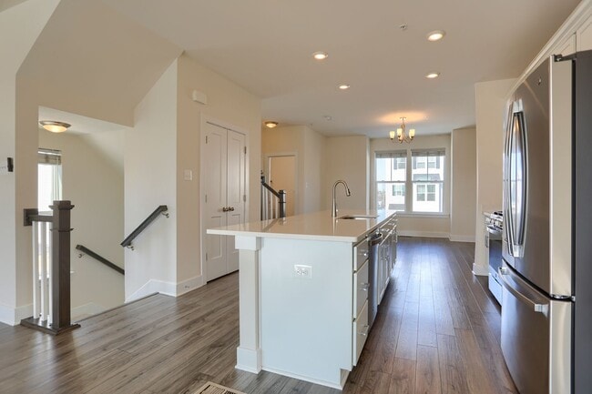 Building Photo - 1 Taube Ct