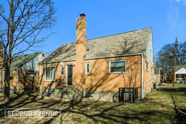 Building Photo - 1181 Morado Dr