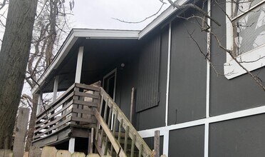 Building Photo - 200 off move in by May 15th!   ALL BILLS PAID! 2 bedrooms with 2 bath rooms that is a upstairs un...