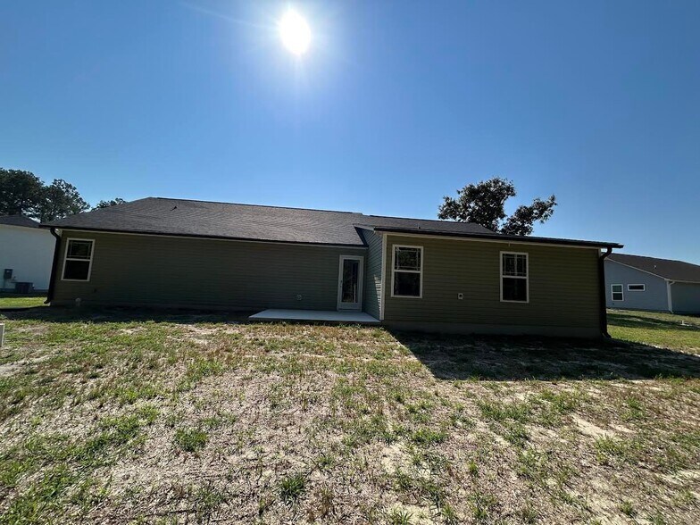 Building Photo - 403 Grand Oaks Dr