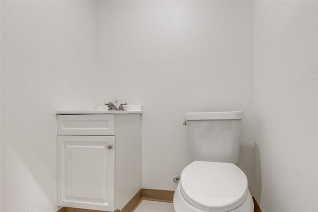 Building Photo - 21711 Barcarole Dr