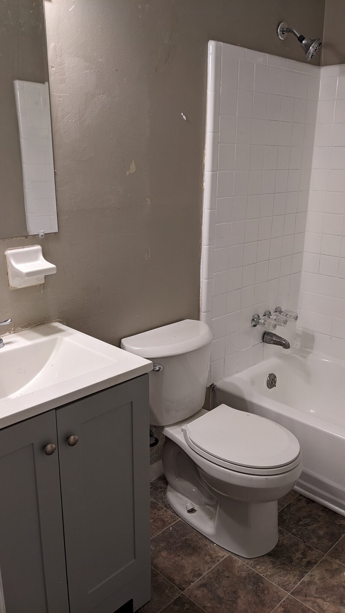 Building Photo - 2741 Williamsburg Dr